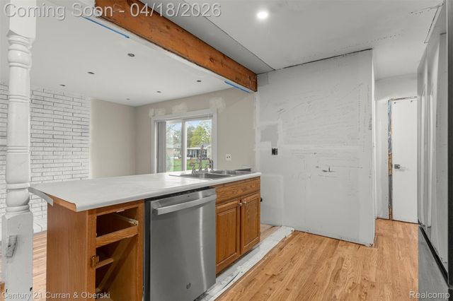 9133 Tavistock Drive, Plymouth Charter Township, MI 48170