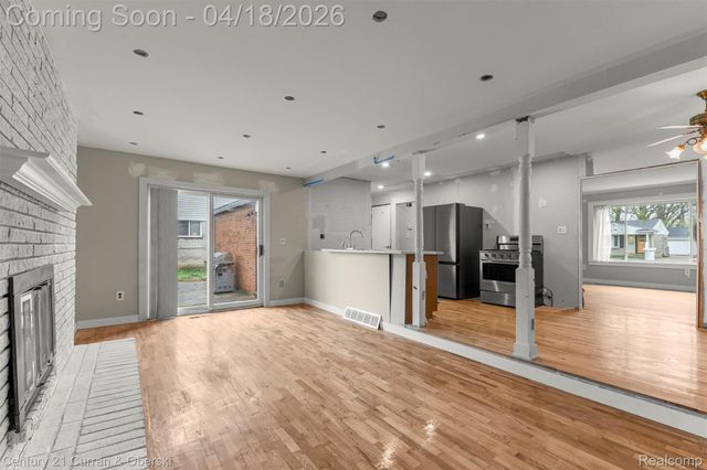 9133 Tavistock Drive, Plymouth Charter Township, MI 48170