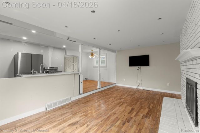 9133 Tavistock Drive, Plymouth Charter Township, MI 48170