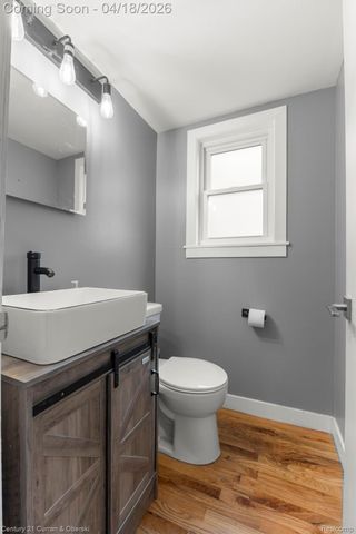 9133 Tavistock Drive, Plymouth Charter Township, MI 48170