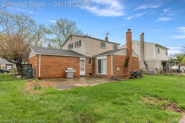 9133 Tavistock Drive, Plymouth Charter Township, MI 48170