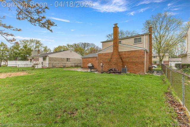 9133 Tavistock Drive, Plymouth Charter Township, MI 48170