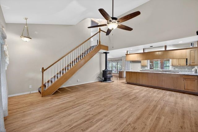 4609 Slayton Road, Cleburne, TX 76031