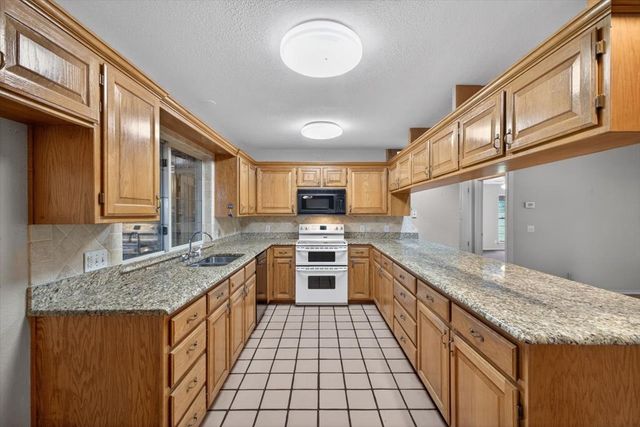 4609 Slayton Road, Cleburne, TX 76031