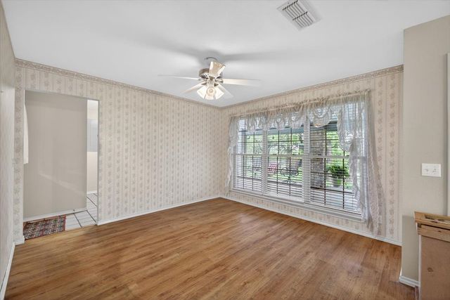 4609 Slayton Road, Cleburne, TX 76031