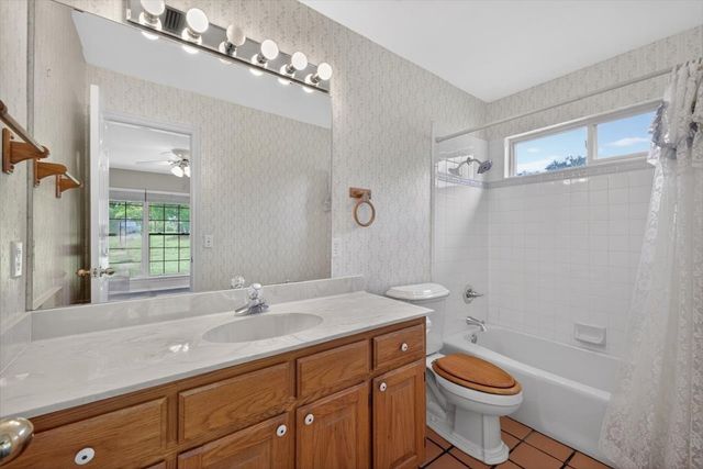 4609 Slayton Road, Cleburne, TX 76031