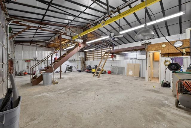 4609 Slayton Road, Cleburne, TX 76031