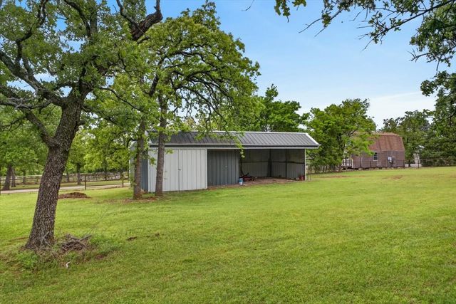 4609 Slayton Road, Cleburne, TX 76031