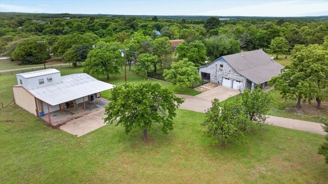 4609 Slayton Road, Cleburne, TX 76031