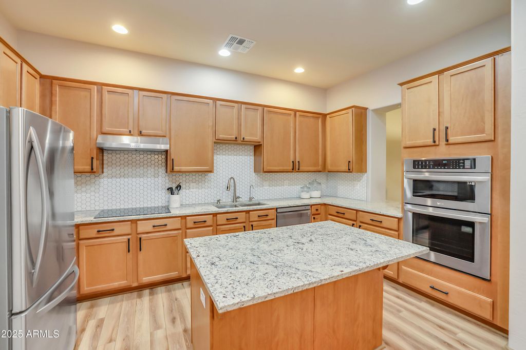 5370 S DESERT DAWN Drive 31, Gold Canyon, AZ 85118
