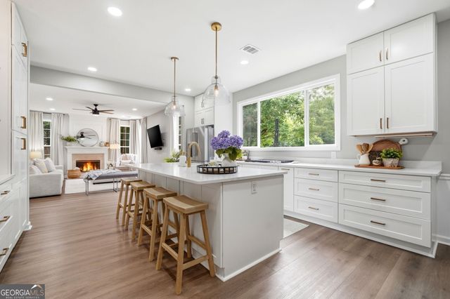 3990 Mapleton Downs NW, Kennesaw, GA 30144