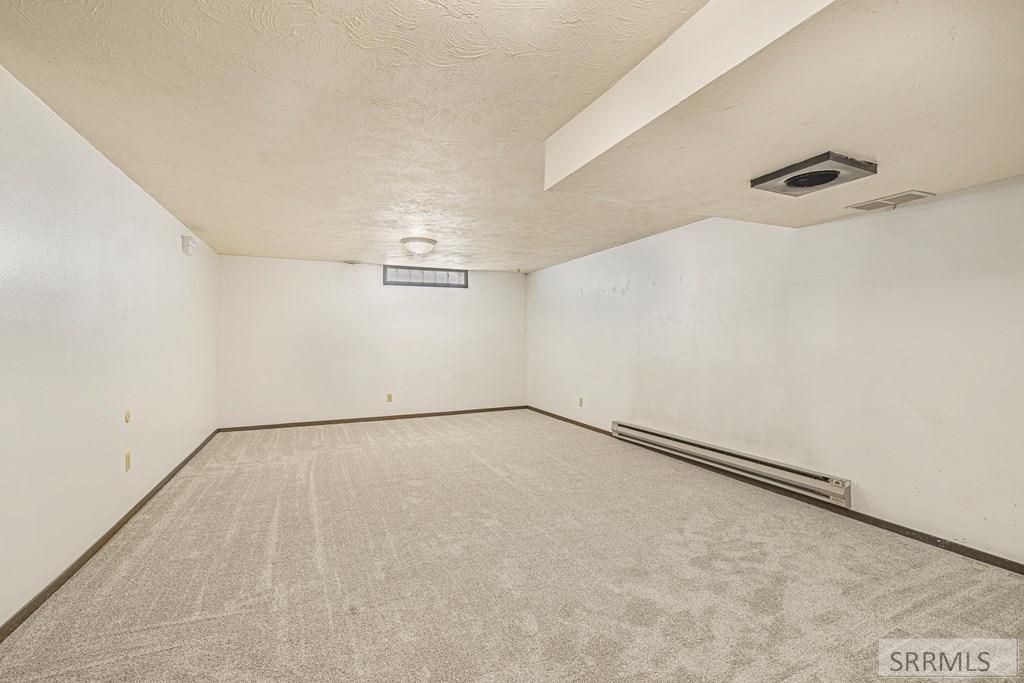 Image 15 of property listing at 1775 Caribou Street, Idaho Falls, ID 83401