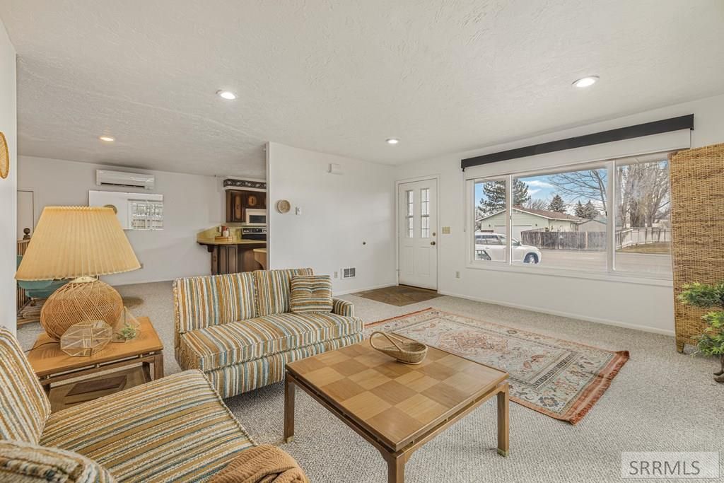 Image 4 of property listing at 1775 Caribou Street, Idaho Falls, ID 83401