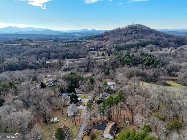 488 Pinebrook Drive, Blairsville, GA 30512