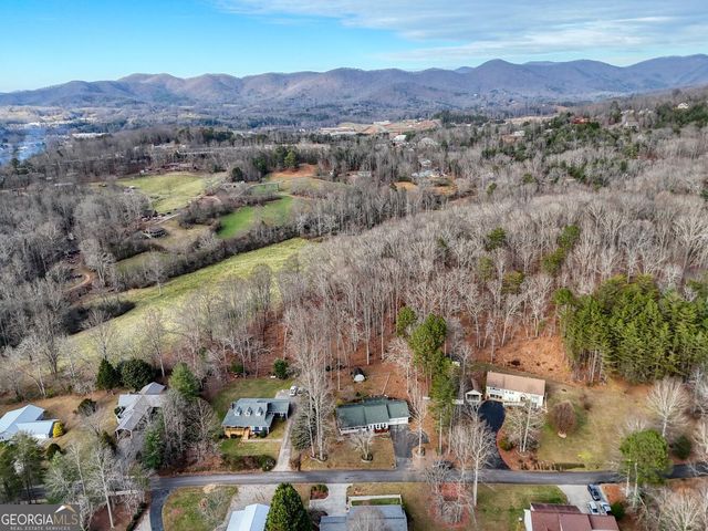 488 Pinebrook Drive, Blairsville, GA 30512