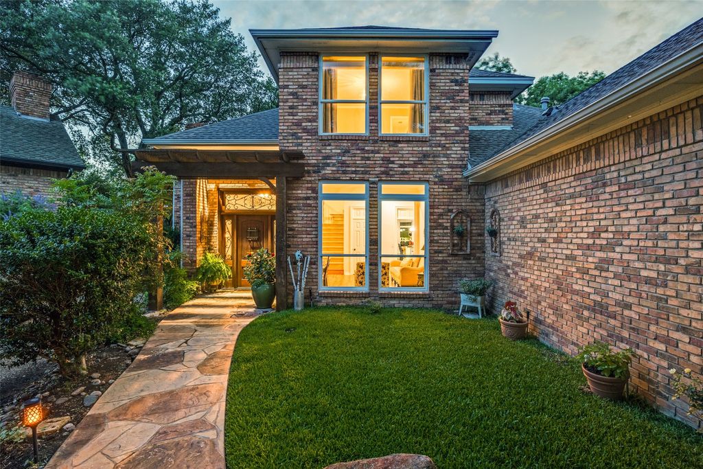 2034 Hillcrest Court, Mckinney, TX 75072