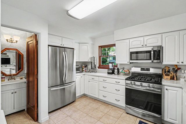 5 Merwood Drive E, Battle Creek, MI 49017