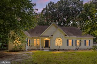 112 STRATFORD CIR, Colonial Beach, VA 22443