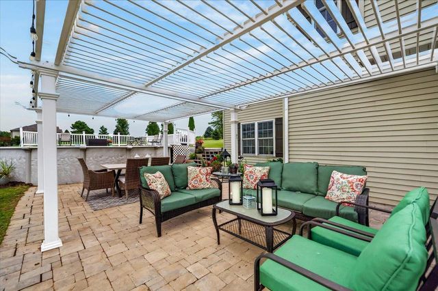 W7620 County Road H, New Glarus, WI 53574