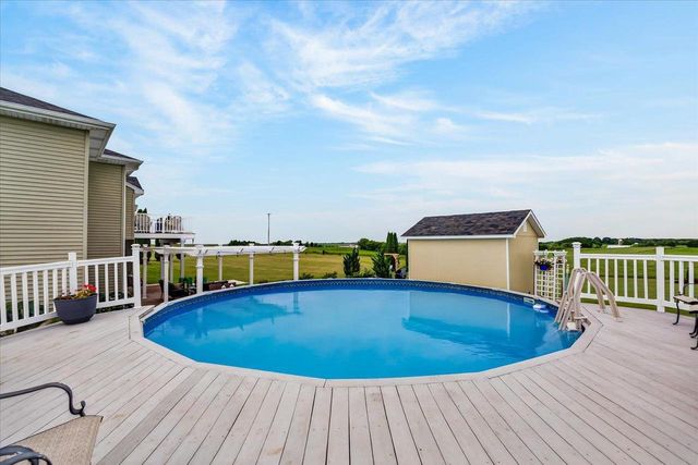 W7620 County Road H, New Glarus, WI 53574