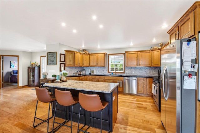W7620 County Road H, New Glarus, WI 53574
