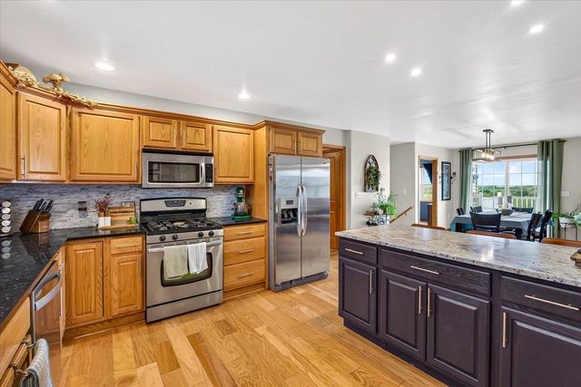 W7620 County Road H, New Glarus, WI 53574