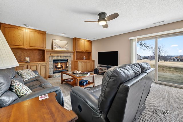 1898 Delmar Drive, Freeport, IL 61032