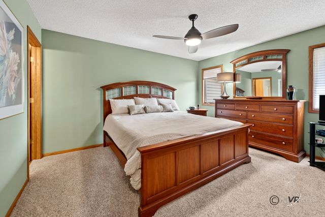 1898 Delmar Drive, Freeport, IL 61032