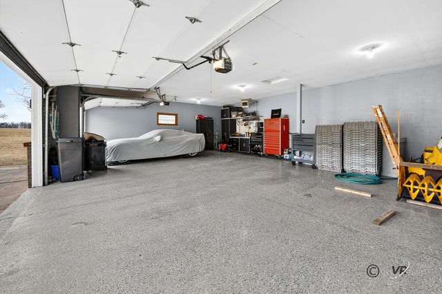 1898 Delmar Drive, Freeport, IL 61032