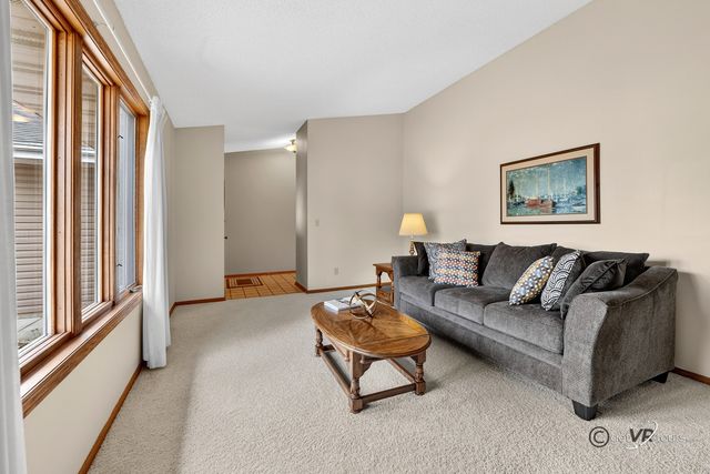 1898 Delmar Drive, Freeport, IL 61032