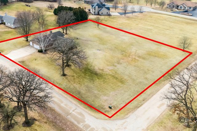 1898 Delmar Drive, Freeport, IL 61032