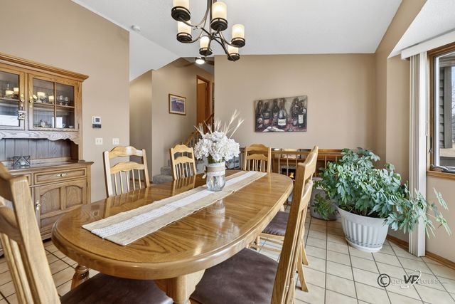 1898 Delmar Drive, Freeport, IL 61032