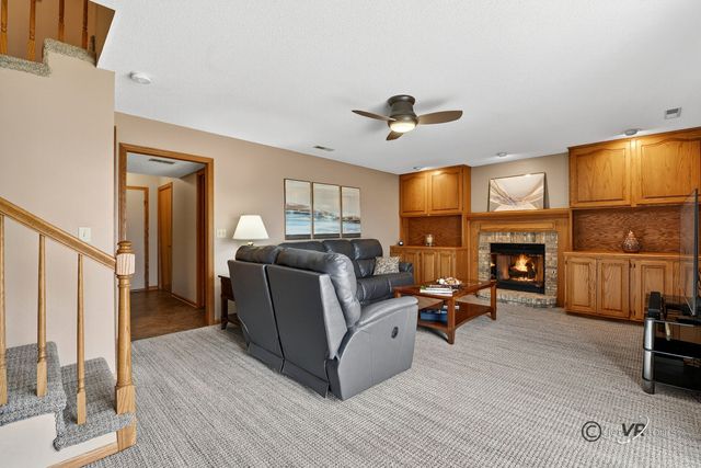 1898 Delmar Drive, Freeport, IL 61032