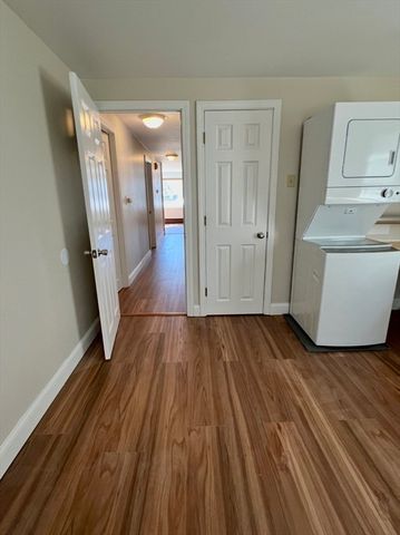 10 Edgemere Rd, Quincy, MA 02169