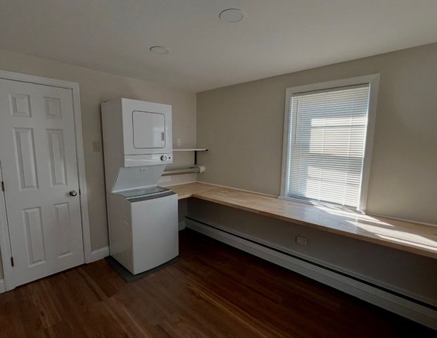 10 Edgemere Rd, Quincy, MA 02169