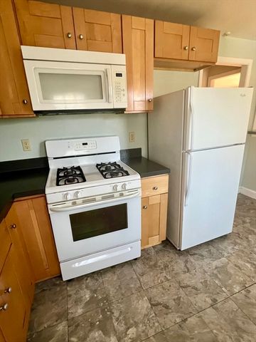 10 Edgemere Rd, Quincy, MA 02169