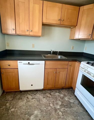 10 Edgemere Rd, Quincy, MA 02169
