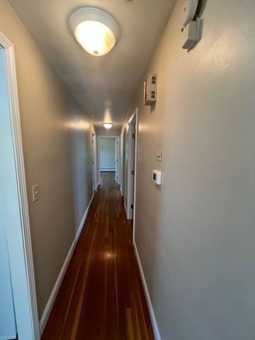 10 Edgemere Rd, Quincy, MA 02169