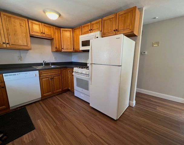 10 Edgemere Rd, Quincy, MA 02169
