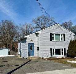 10 Edgemere Rd, Quincy, MA 02169