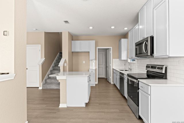 4838 VIA SONOMA TRL, Converse, TX 78109