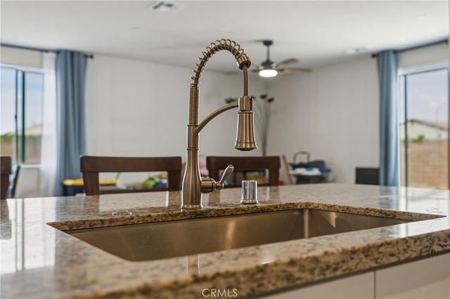 1726 Plume, San Jacinto, CA 92583