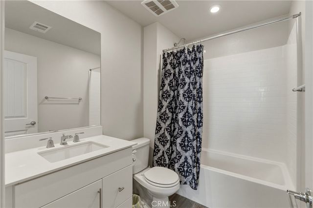 1726 Plume, San Jacinto, CA 92583