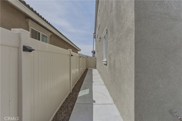 1726 Plume, San Jacinto, CA 92583
