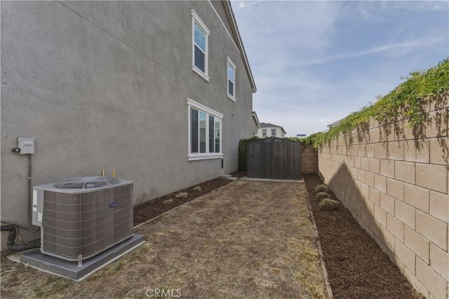 1726 Plume, San Jacinto, CA 92583