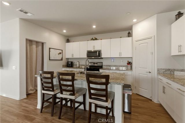 1726 Plume, San Jacinto, CA 92583