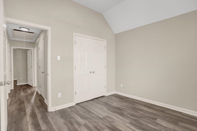 7899 CLAREDALE RD, Bartlett, TN 38133