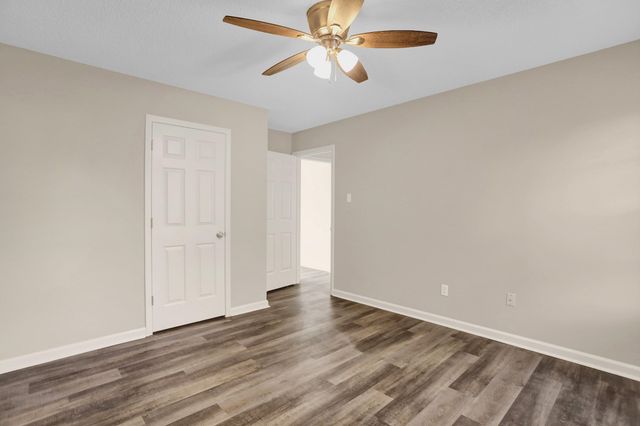 7899 CLAREDALE RD, Bartlett, TN 38133