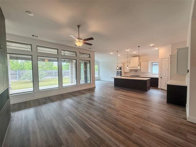 15423 Sun Rose Street, Conroe, TX 77302