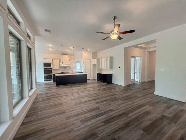 15423 Sun Rose Street, Conroe, TX 77302